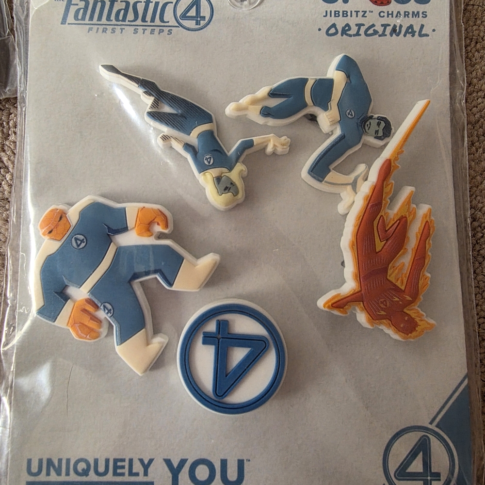 Marvel Captain America Kids Toy Set - Blue and Red - Picture 4 of 9